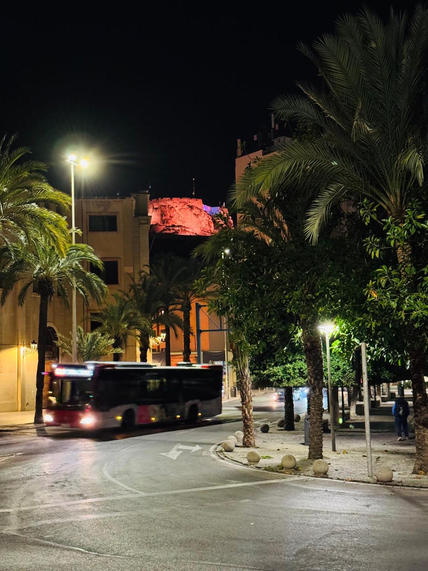 Luxury Apartments Near The Beach And Downtown Centrum 8 Alicante Exterior foto